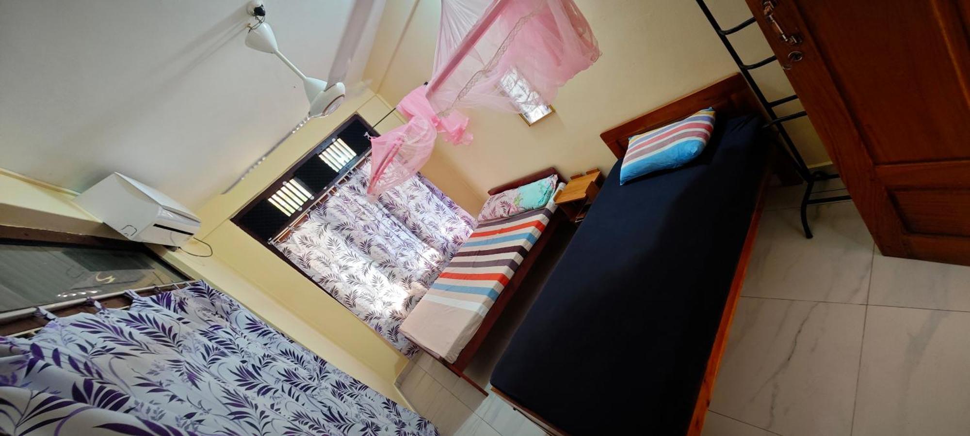 Tony'S Garden House Back Packers Inn 자프나 외부 사진